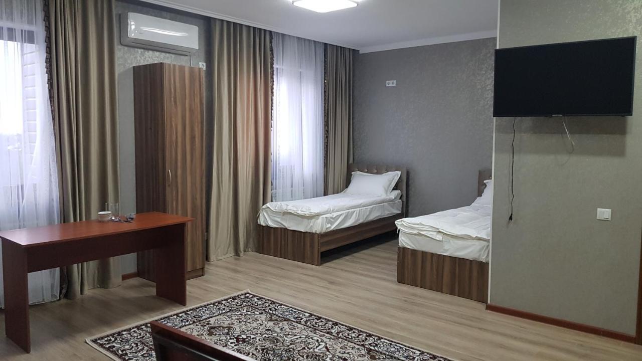 Nomad Hotel Bishkek Halal מראה חיצוני תמונה
